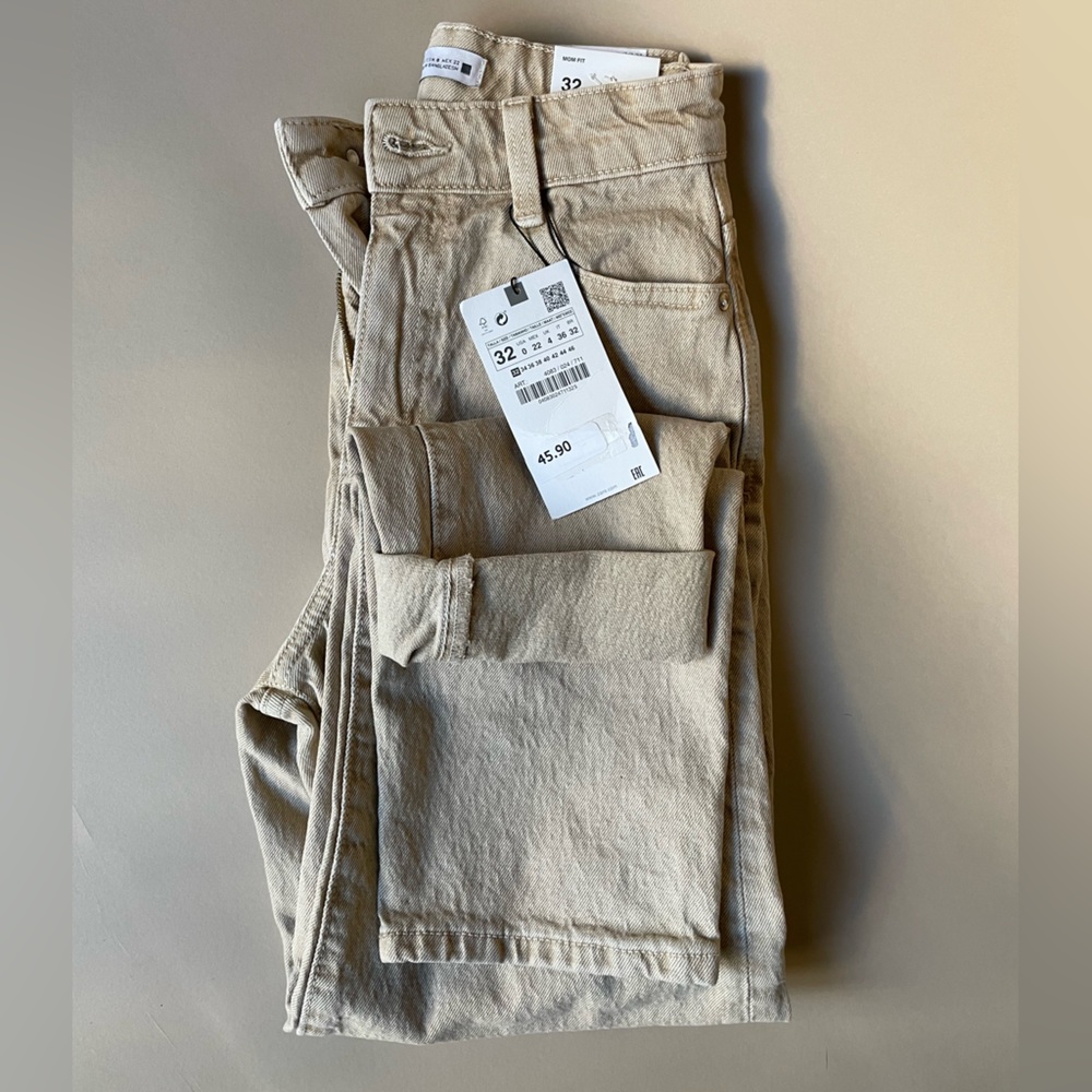 ZARA Mom Fit Jeans
